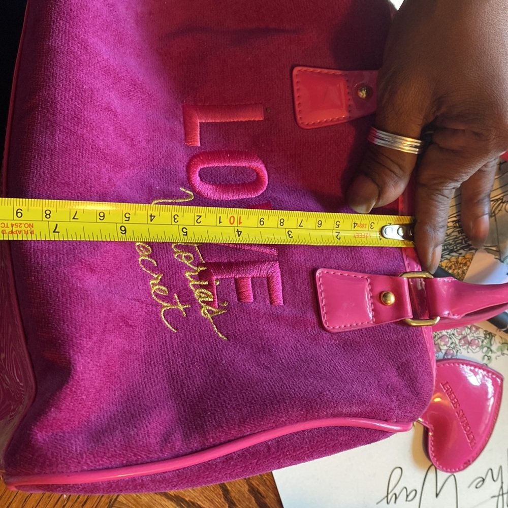 Victoria Secret versatile soft Mini purse - Picture 7 of 9